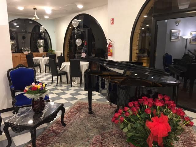 Hotel Oceano Peschiera del Garda Kültér fotó