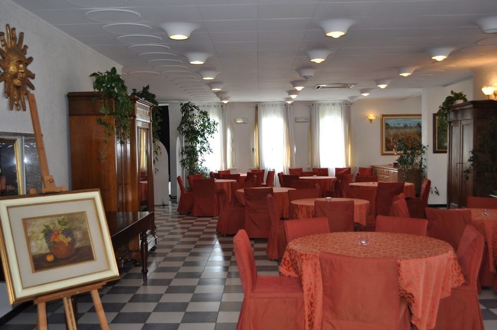 Hotel Oceano Peschiera del Garda Kültér fotó